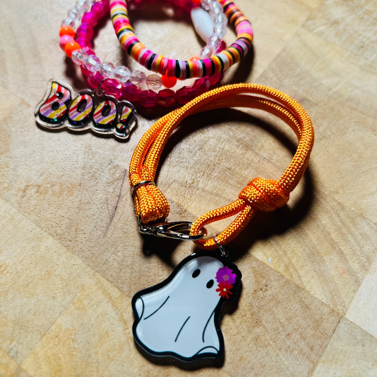 Kids Club: Halloween Paracord Bracelet Stack